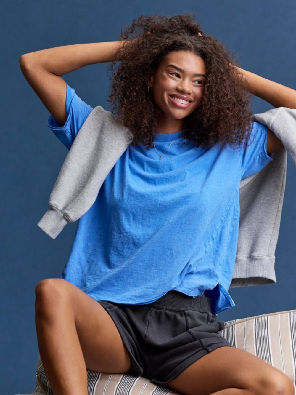 Aerie Oversized Crew Boyfriend T-Shirt Size Medium Laundry Blue